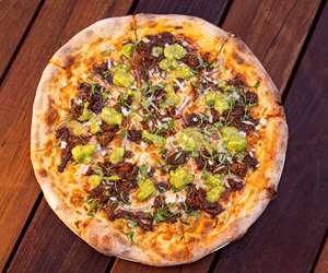 birria pizza